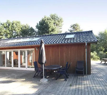 Four-bedroom Holiday In 2 Knebel