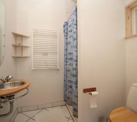 Four-bedroom Holiday In 2 *